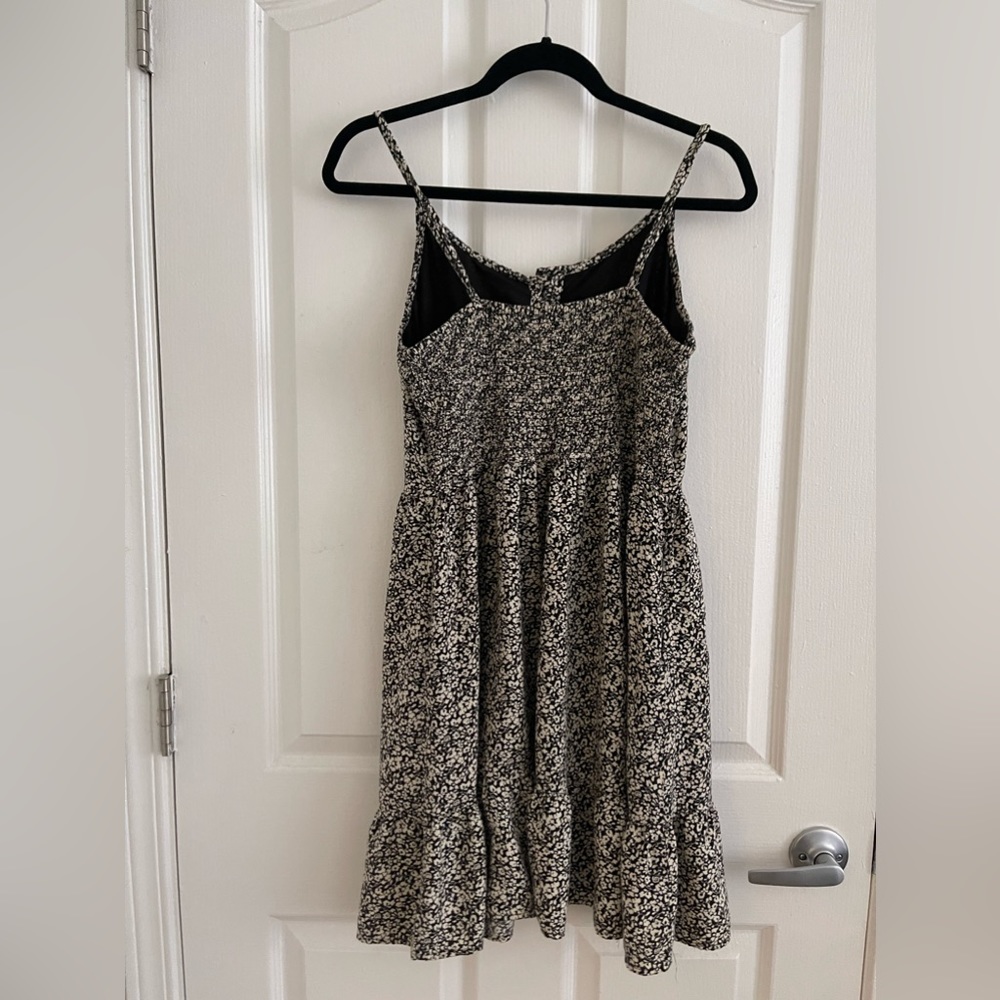 👗BOGO- Button down summer dress - Picture 4 of 7